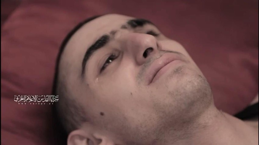 Rom Braslavski, izraelski talac, na snimku koji je objavila grupa Palestinski džihad | Foto: Other