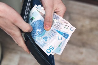 Niezrealizowane świadczenie z ZUS. Po kim można je uzyskać i kto może się o nie starać