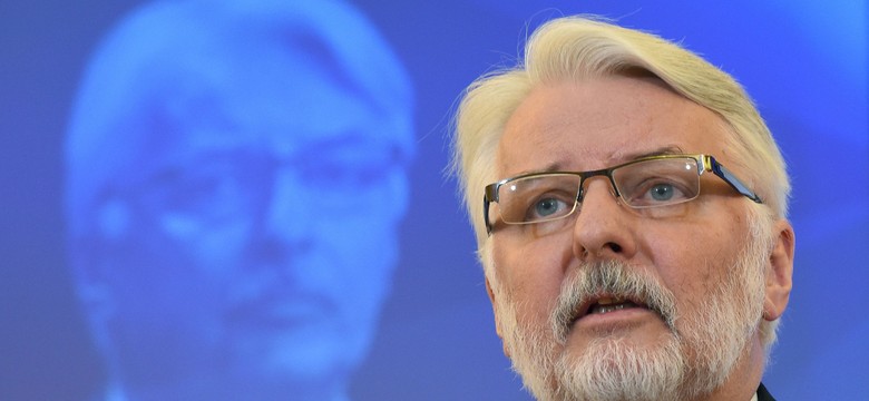 Rzecz o dwoistej naturze głupoty. Dlaczego Waszczykowski nie powinien ujawniać tej notatki?