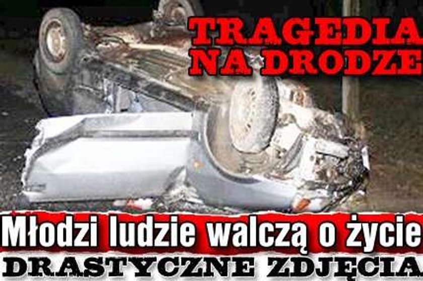 Tragedia na drodze. Młodzi ludzie walczą o życie. FOTO