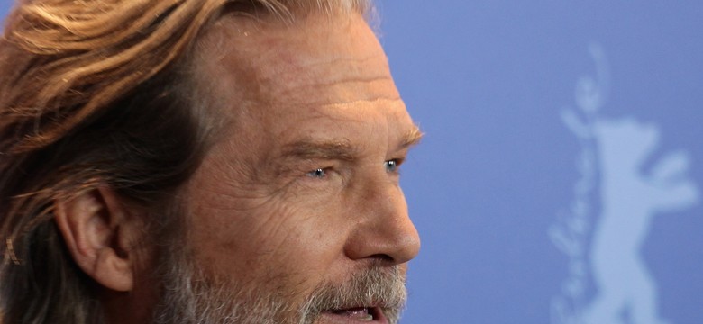 Jeff Bridges i martwi policjanci