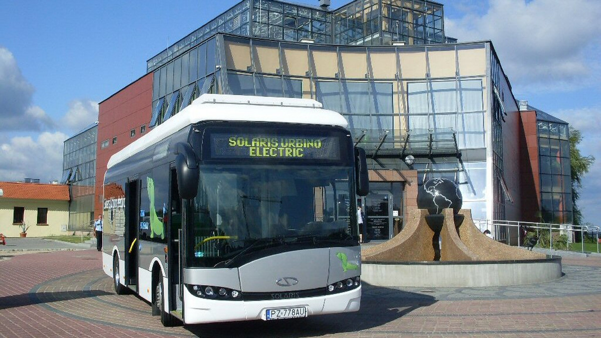 Zielonogórski magistrat chce wprowadzić darmowe przejazdy autobusami komunikacji miejskiej. Jednak nie dla wszystkich. Taka możliwość miałaby pojawić się wraz z elektrycznymi autobusami, czyli nawet w przyszłym roku szkolnym.