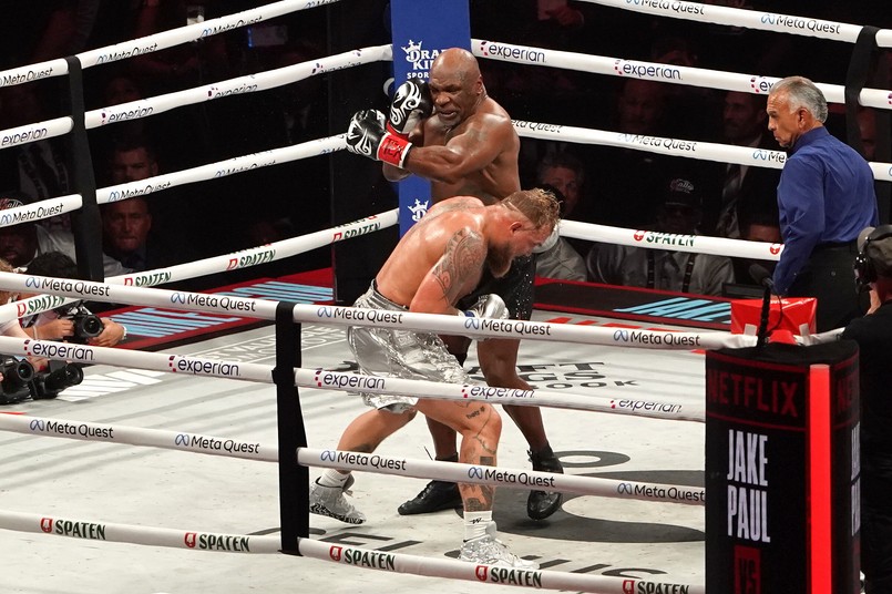 Jake Paul - Mike Tyson