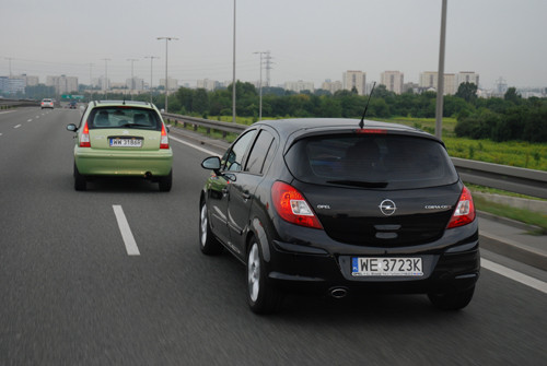 Opel Corsa i Citroen C3 - Nowocześnie i nostalgicznie