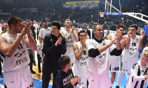 Košarkaši Partizana su u seriji od tri pobede