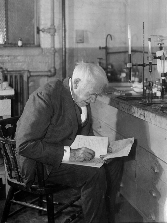 Thomas Edison (1847-1931)