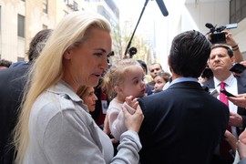 "Jedva čekam da izađeš iz ZATVORA pa da ZATRUDNIM", nevina Trampova snaja bila u vezi sa GANGSTEROM, ŠEIKOM I  DIKAPRIJEM: Sad je sa muškarcem koji je imao 120 LJUBAVNICA