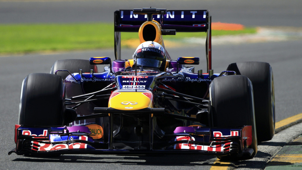 Sebastian Vettel (Red Bull) był najszybszy podczas pierwszego w tym sezonie treningu Formuły 1. Aktualny mistrz świata na torze w Melbourne nieznacznie wyprzedził Felipe Massę z Ferrari.