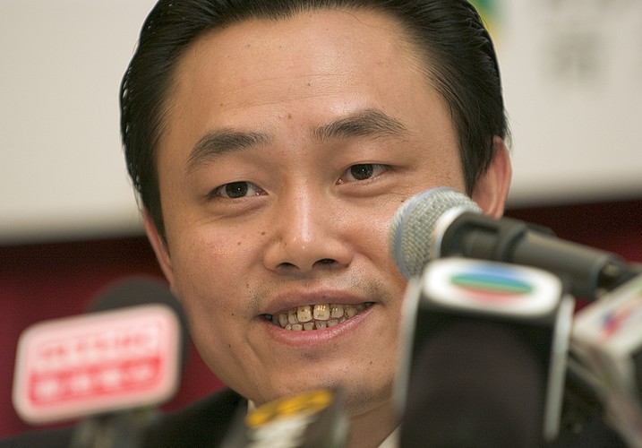 Wong Kwong Yu jest założycielem firmy GOME. w 2006 roku był najbogatszym człowiekiem w Chinach. Jego majątek wyceniano na 7,1 mld dolarów. Dwa lata później został aresztowany i w 2010 roku skazany na 14 lat więzienia za manipulowanie kursem akcji.