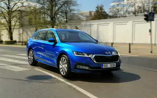 Skoda Octavia Combi 2.0 TDI – ostateczne pożegnanie z klasą kompaktów?