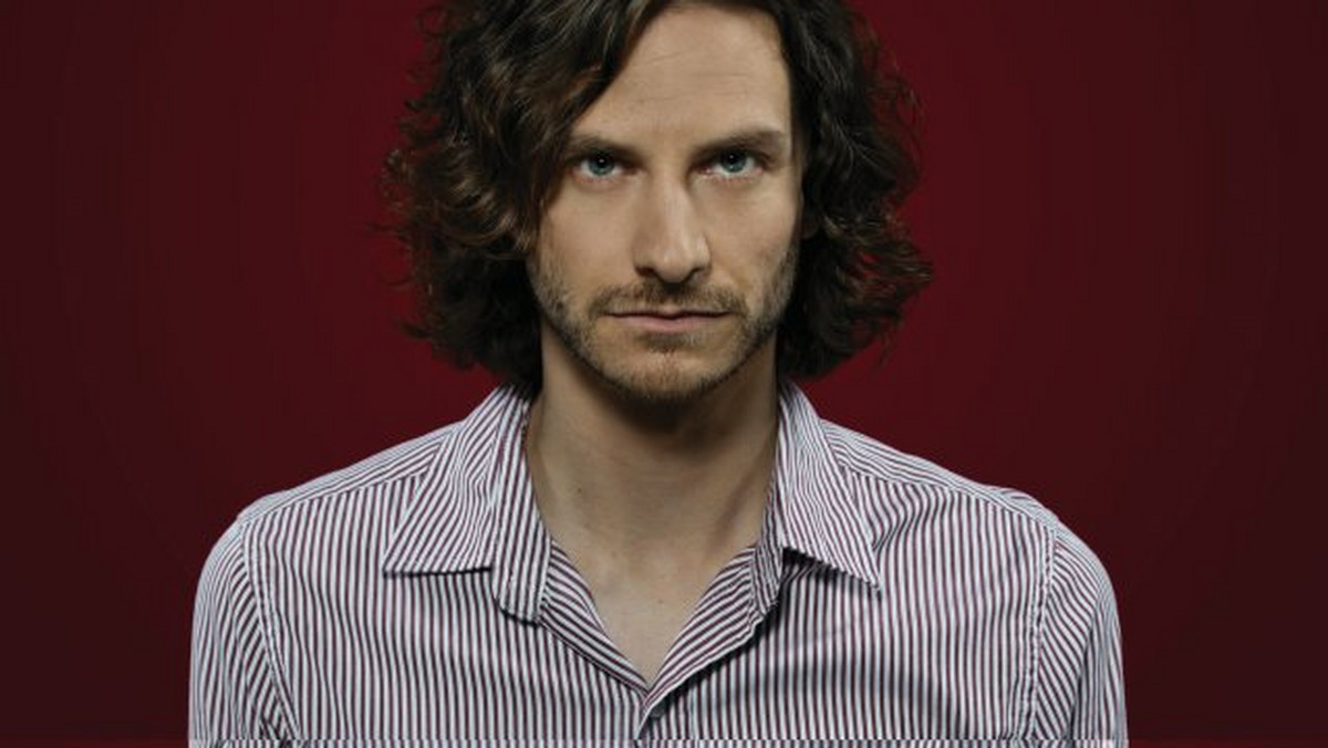 Gotye już piąty tydzień utrzymuje się na szczycie listy najpopularniejszych singli w Stanach Zjednoczonych. 32-letni Wally De Backer kontynuuje swoje pasmo sukcesów za sprawą singla "Somebody That I Used To Know".