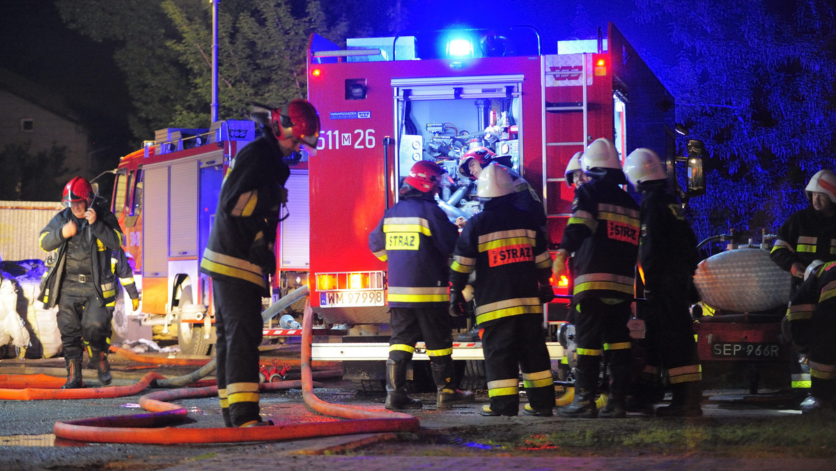 Starszy mężczyzna zginął w pożarze mieszkania. Miał liczne obrażenia