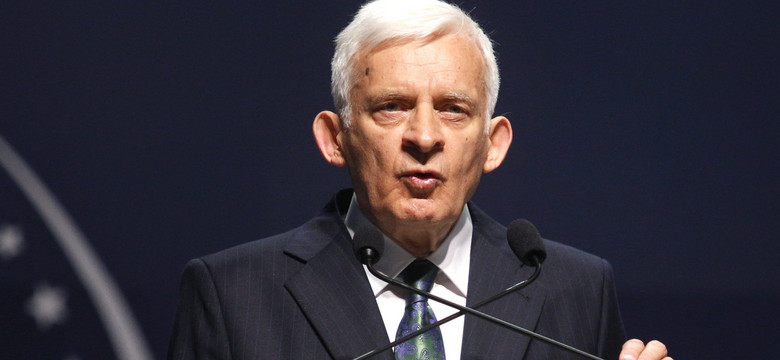 Walka o "solidarność energetyczną" w UE. Jerzy Buzek: chodzi o wykluczenie ryzyka ws. dostaw gazu