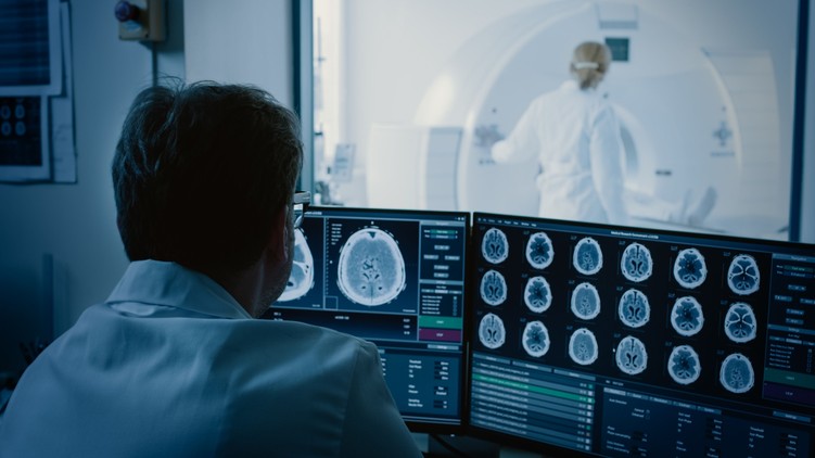 Iseult MRI mágnes Alzheimer-kór, Parkinson-kór agy