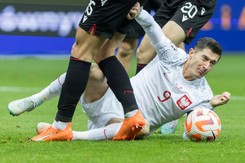 Sztuczna inteligencja nie zna się na piłce. '11' wszech czasów bez Lewandowskiego