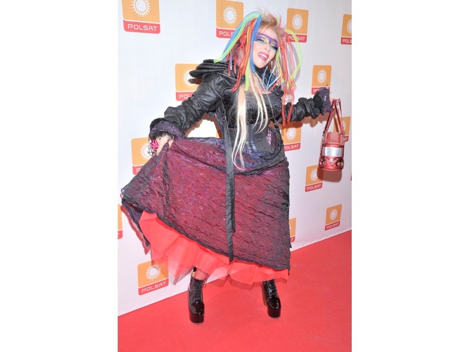 'Tylko taniec. Got to dance.'