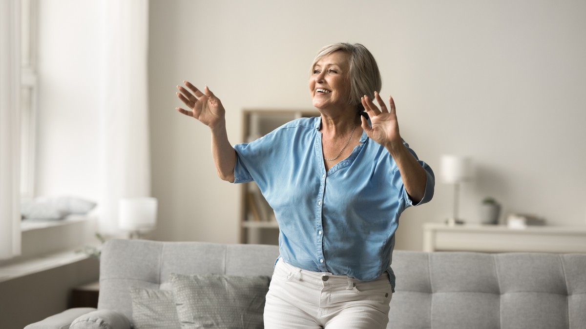 Somatsko drhtanje se sastoji od nekoliko minuta naglih, slobodnih pokreta tela