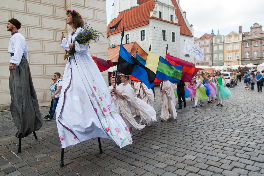 Na Starym Rynku trwa Jarmark Świętojański