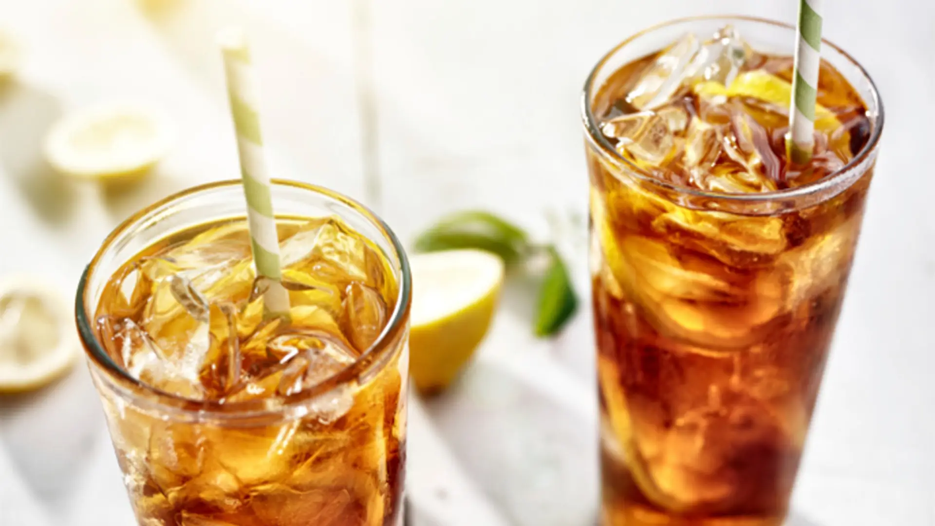 Ice tea - domowa herbata mrożona na 3 orzeźwiające sposoby!