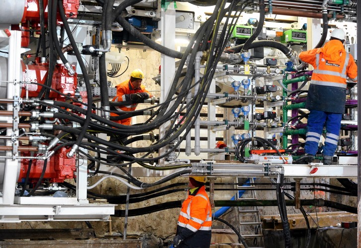 Stacja Dworzec Wileński będzie miała 400 metrów długości i największą sieć przejść podziemnych. Prace budowlane stacji zaczęły się w grudniu 2011 roku. Na zdjęciu: Budowa II linii metra - stacja Dworzec Wileński.