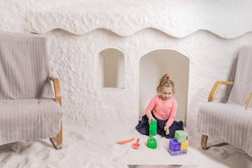 Sószoba és sópipa: így  segíthet az asztmás gyerekeknek