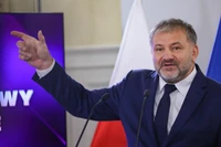 Żurek pogania prokuratorów zajmujących się katastrofą smoleńską. I ma w tym swój cel