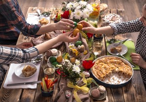 Ritual kucanja jajima oslobađa hormon sreće i smanjuje stres