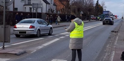 39-latek wjechał hulajnogą na pasy. Zginął pod kołami porsche