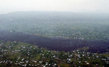 Erupcja wulkanu koło Gomy / widok3.jpg