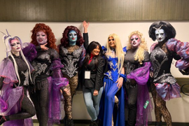 Najpoznatija SRPSKA RAVNOZEMLJAŠICA šokirala sinoć pojavom i postupkom na Pesmi za Evroviziju: "Raskinućeš kumstvo, ženo", pišu joj na mrežama, a ONA POZIRA ODUŠEVLJENA