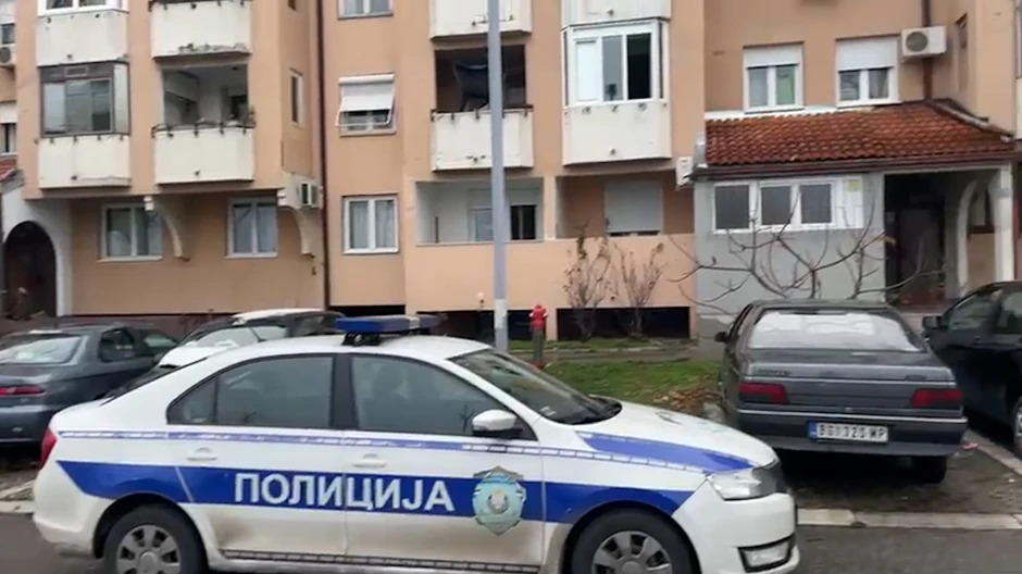 Pok_bezanijska_kosa_sestre_vesti_blic_unsafe_jd_vp jpeg.jpg