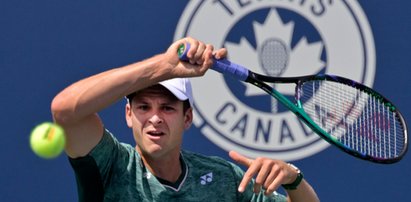 Polak pokonuje finalistę Wimbledonu! Dobry występ Hurkacza. Jedna sytuacja całkowicie go zaszokowała [WIDEO]