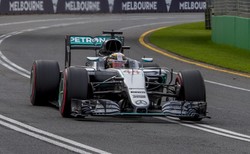 Hamilton wygrał kwalifikacje do Grand Prix Australii. To jego 50. pole position w karierze