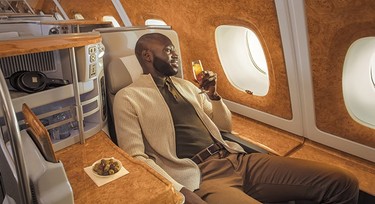 Never drink alcohol on an airplane, here's why