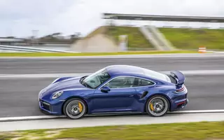 Nowe Porsche 911 Turbo – kolejny reprezentant pokolenia 992