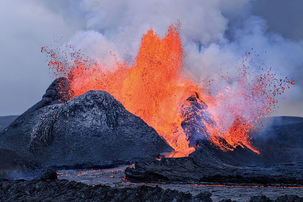 Erupcja wulkanu