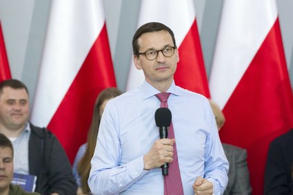 Morawiecki dostał kosztowny prezent od NBP. Nie wiadomo, dlaczego go wysłano