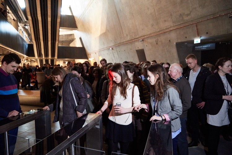 MUZEUM II WOJNY ŚWIATOWEJ W GDAŃSKU