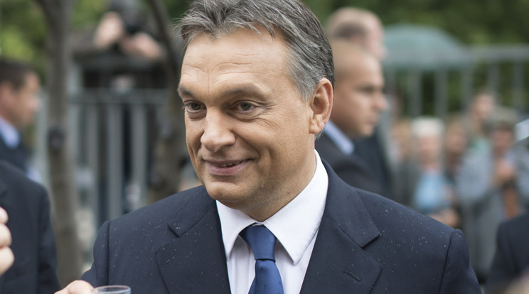Orbán szereti a rövideket / Fotó: Burger Barna