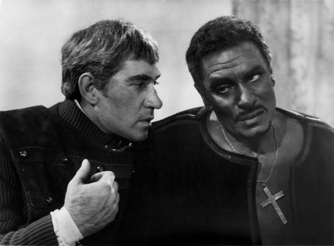 Laurence Olivier jako "Otello"