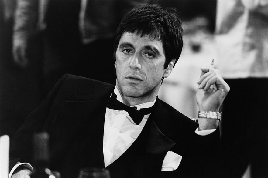 Al Pacino na planie "Człowieka z blizną", 1983 r.