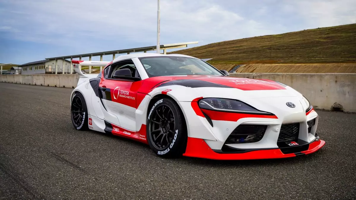 Autonomiczna Drift Toyota GR Supra 