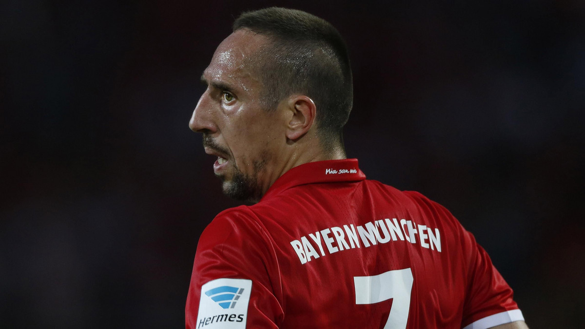 Francuski skrzydłowy Bayernu Monachium Franck Ribery ma nadzieję, że powrót do pełni formy fizycznej pozwoli mu zapracować na nowy kontrakt z drużyną z Allianz Arena. Obecna umowa 33-latka z mistrzem Niemiec wygasa z końcem bieżącego sezonu.