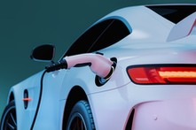 Elektryczne samochody podbijają polskie drogi. Najnowszy raport ujawnia zaskakujący trend