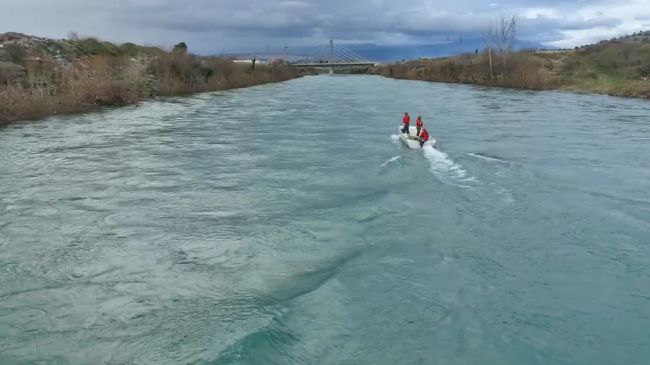 Potraga za vozilom koje je sletelo u Moraču
