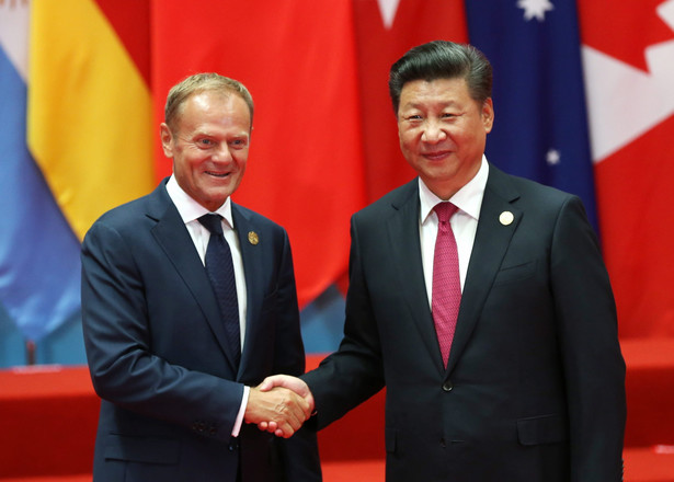 Xi Jinping i Donald Tusk, EPA/HOW HWEE YOUNG Dostawca: PAP/EPA.