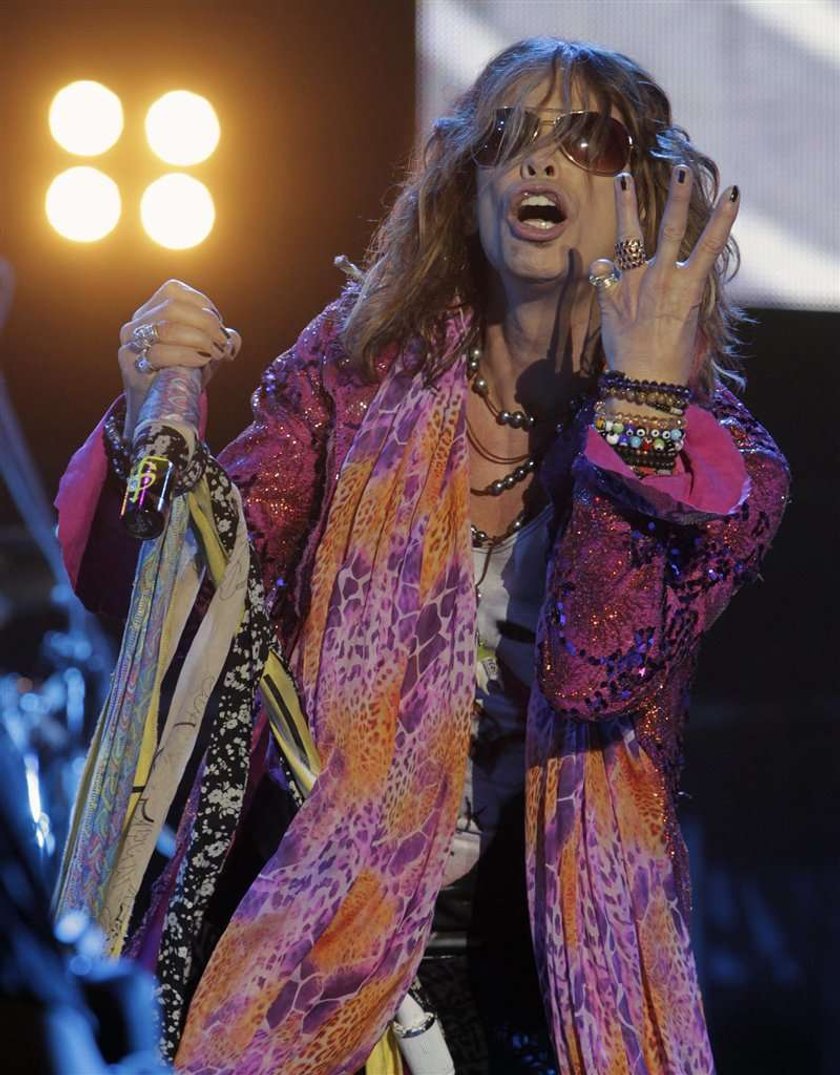 Steven Tyler bez zębów. Foto