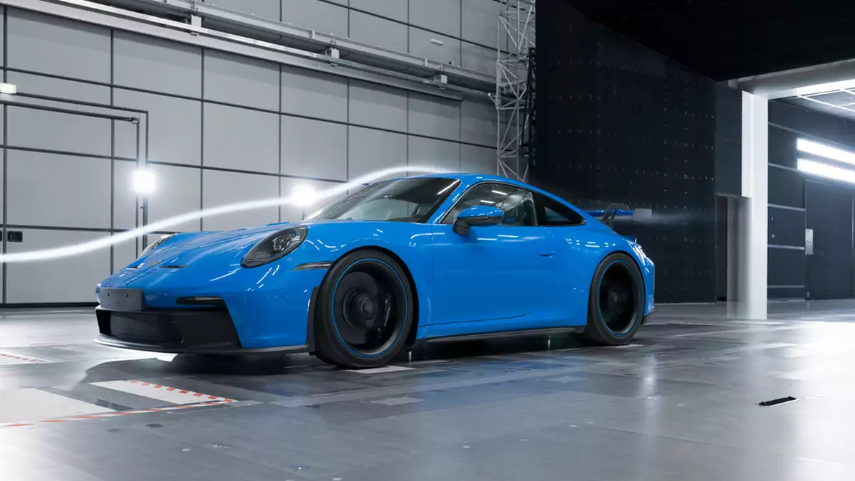 Porsche 911 GT3 (2021) w tunelu aerodynamicznym