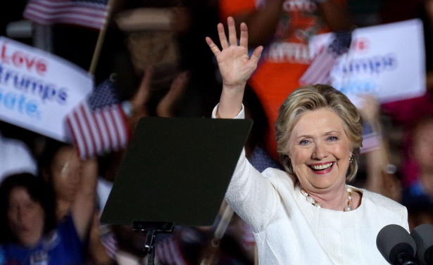 USA: Najnowsze sondaże wskazują na niewielką przewagę Clinton