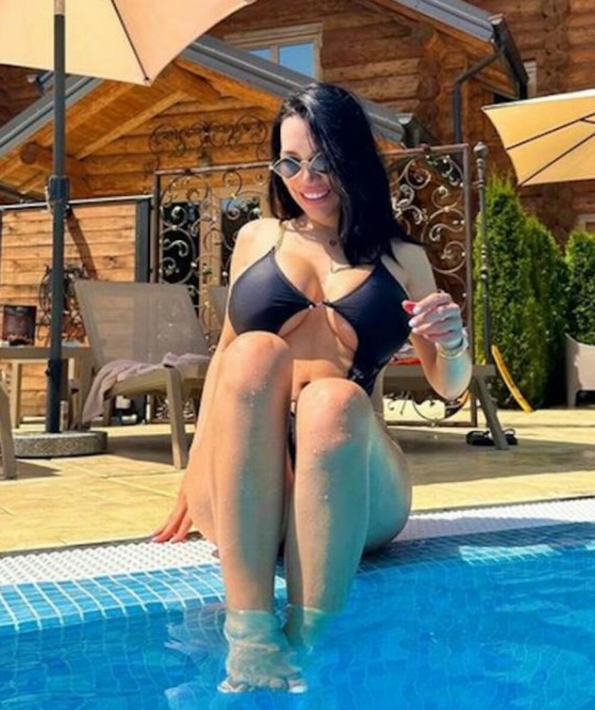 Helena Topalović u kupaćem kostimu